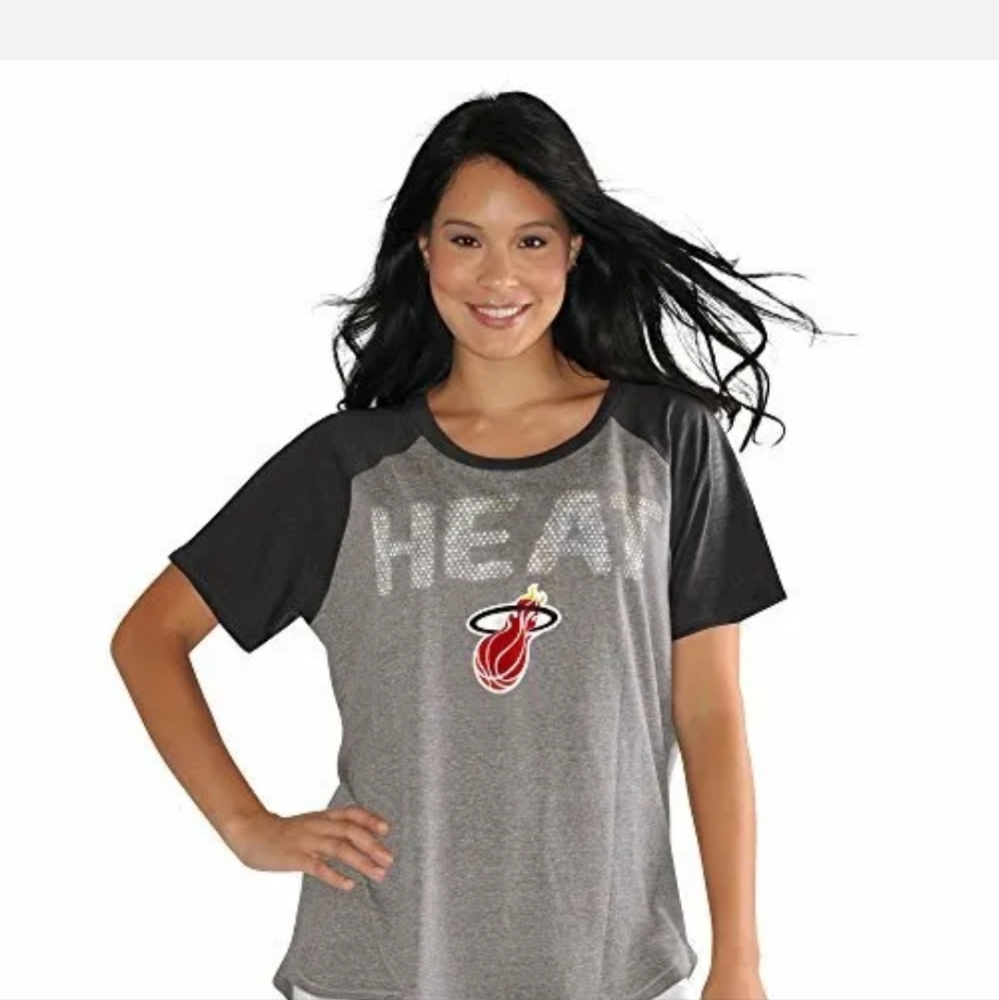 NWT TOUCH BY ALYSSA MILANO 3X HEAT TEE